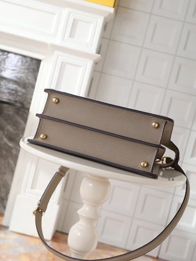 フェンディバッグ素材ディテール